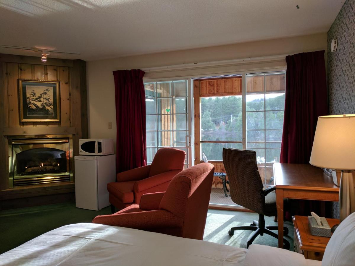 Algonquin Lakeside Inn Dwight Bilik gambar