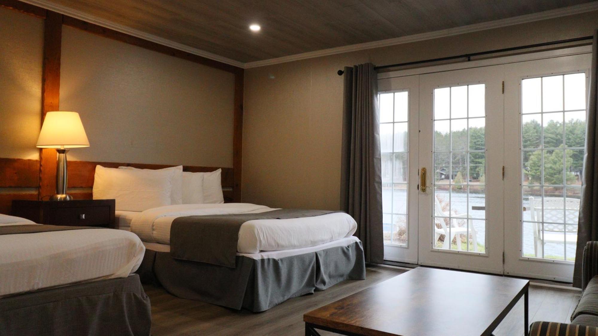 Algonquin Lakeside Inn Dwight Luaran gambar