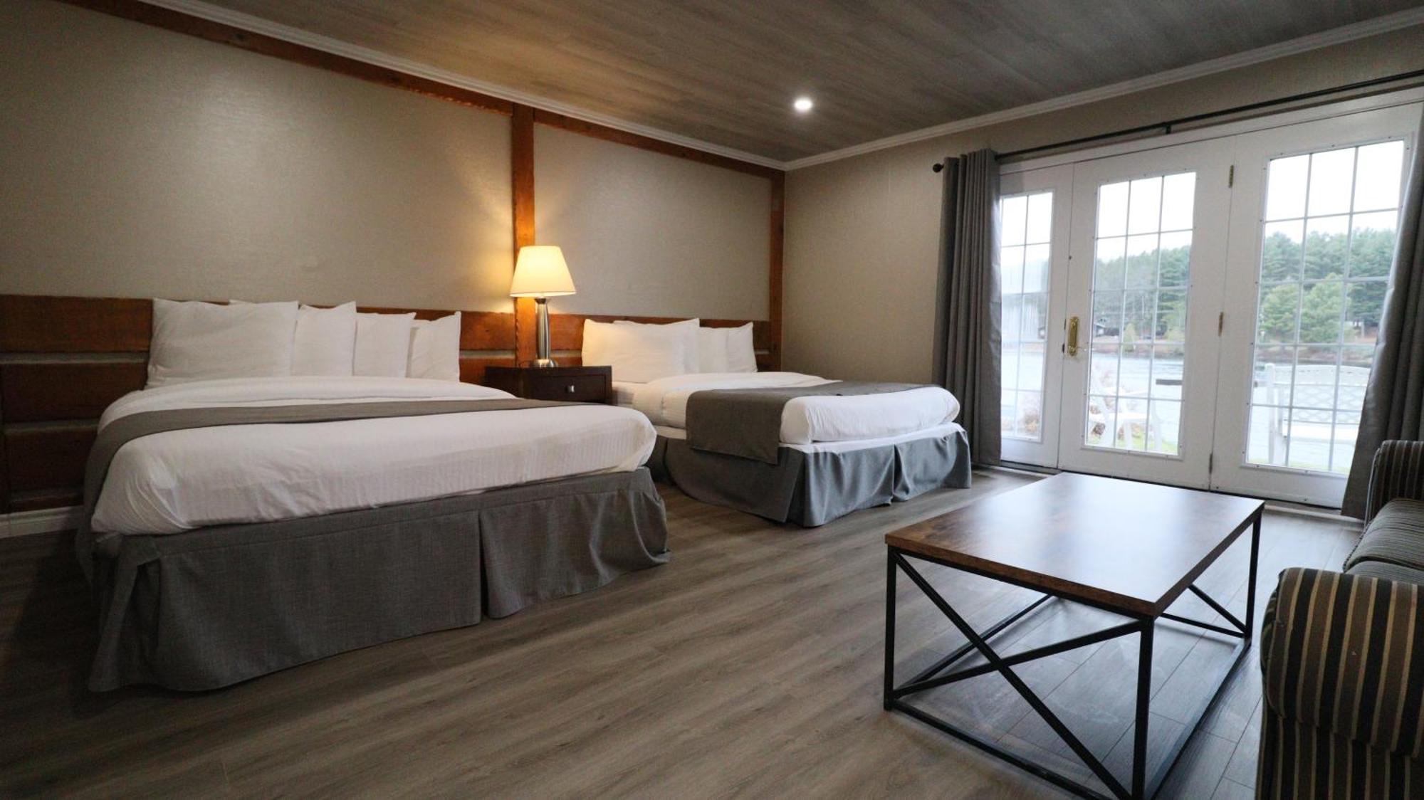 Algonquin Lakeside Inn Dwight Luaran gambar