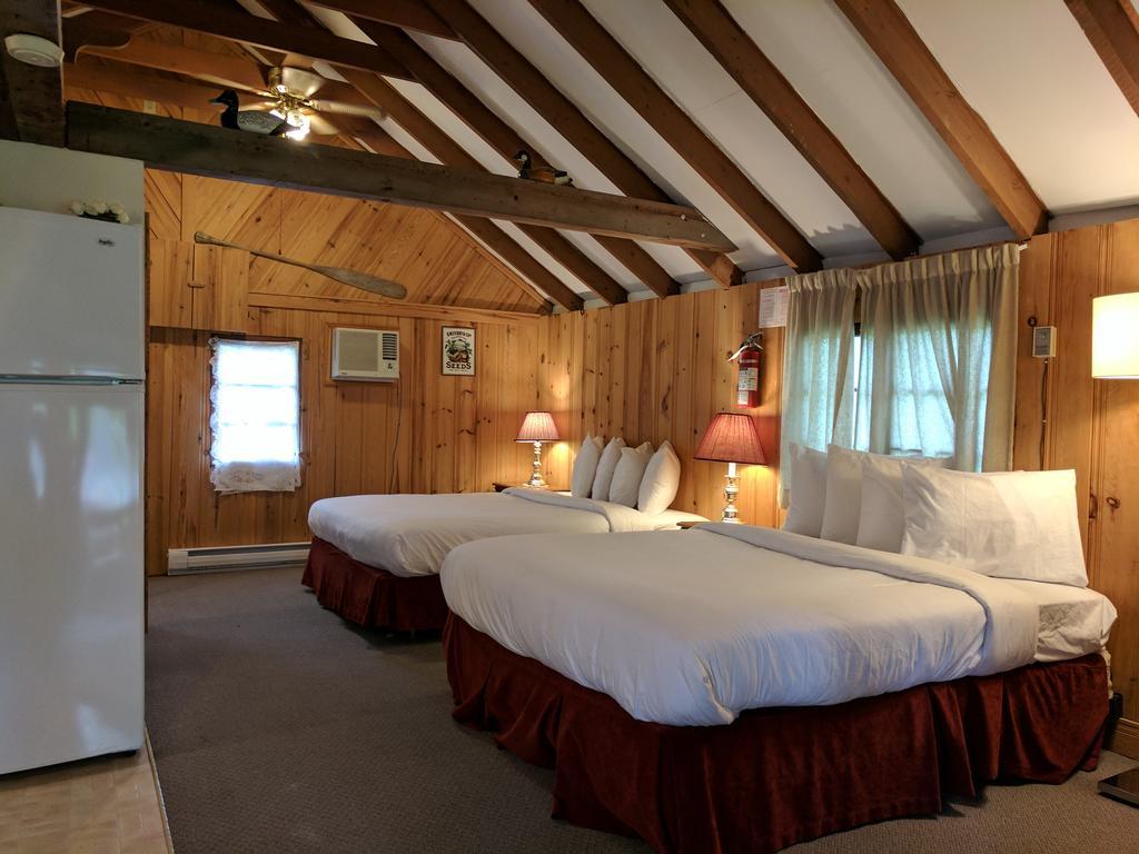 Algonquin Lakeside Inn Dwight Luaran gambar